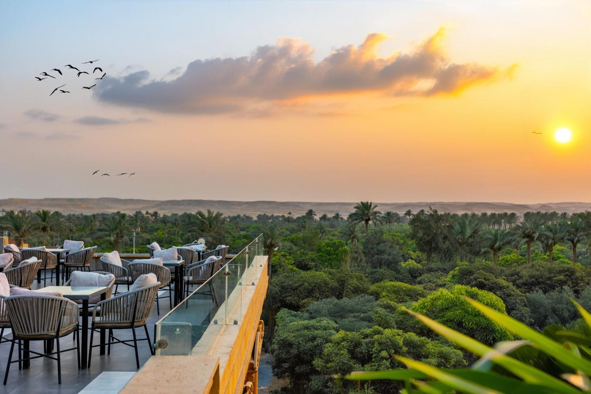 Golden Palm Sunrise Inn Kafret el-Gabal Esterno foto